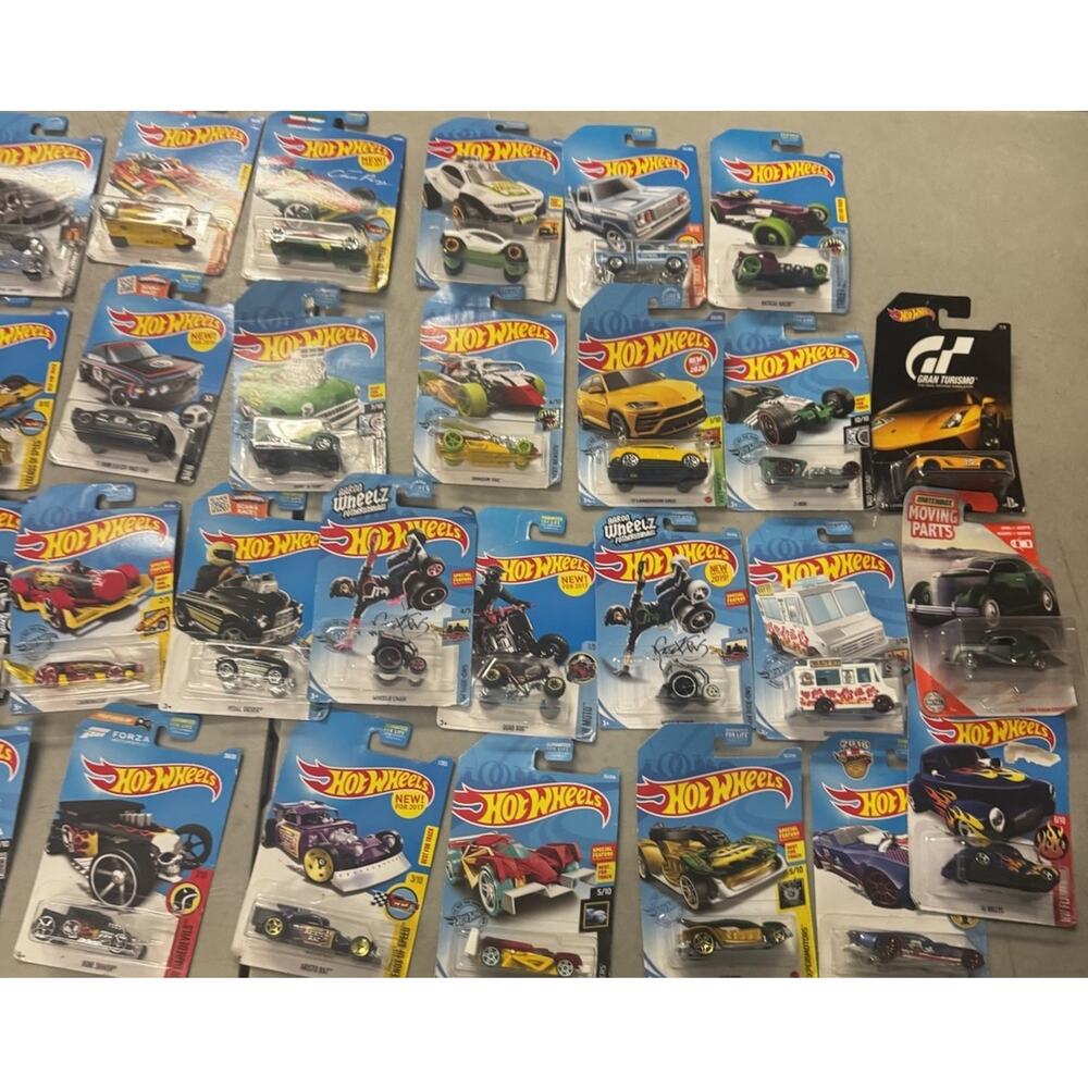 Hot Wheels Lot 29 New Sealed Cars Matchbox Moving Parts Gran Turismo & Johnny